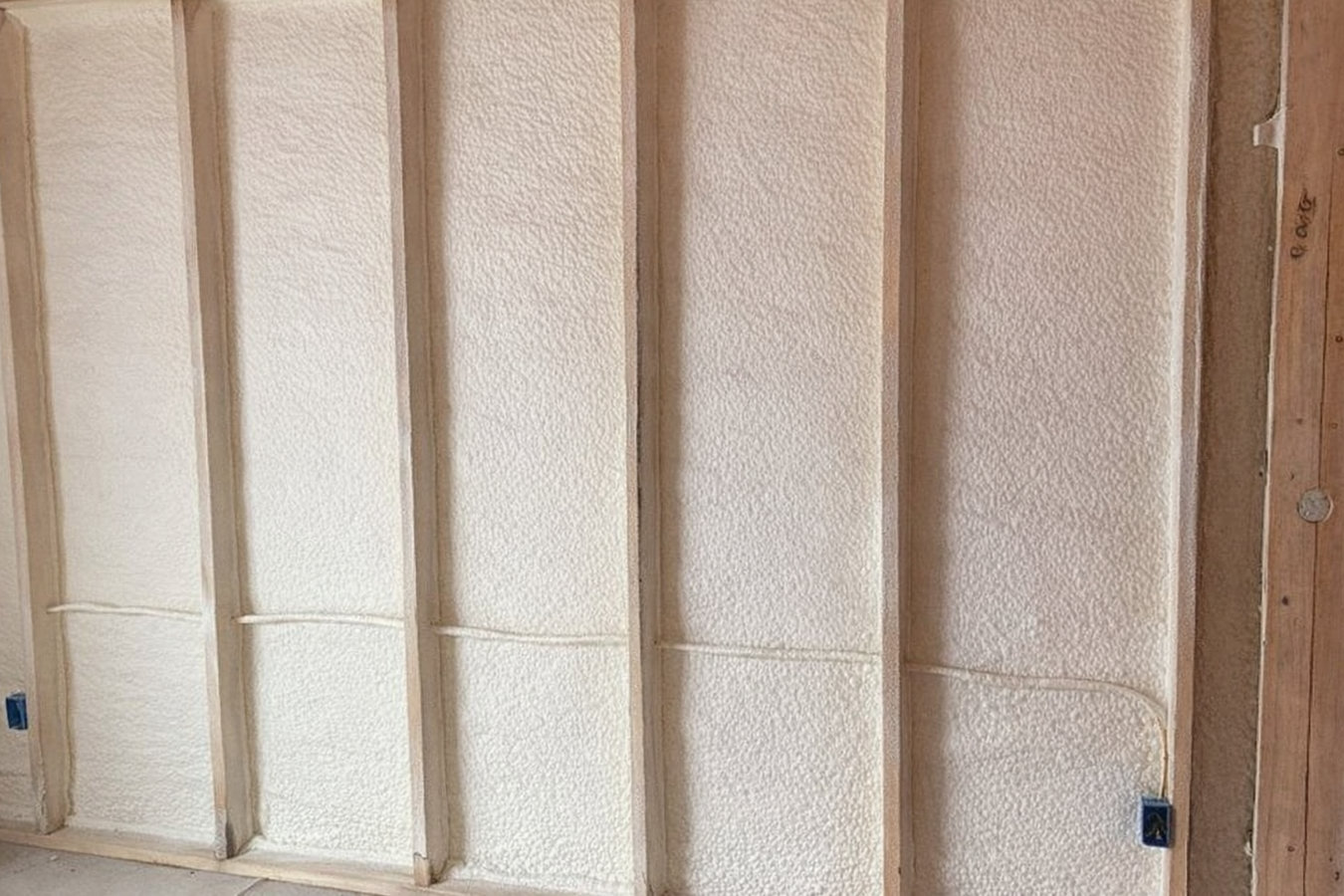 Closed-cell foam insulation in Bettendorf, IA